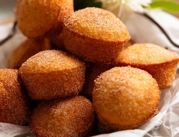 Mini cinnamon muffins
